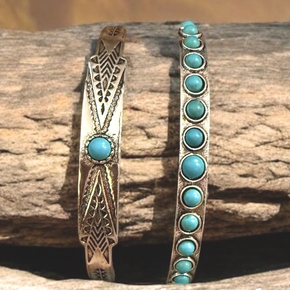 Southwestern Boho Cowgirl Chic Turquoise Howlite Bead Silver Plated Bracelet Set
